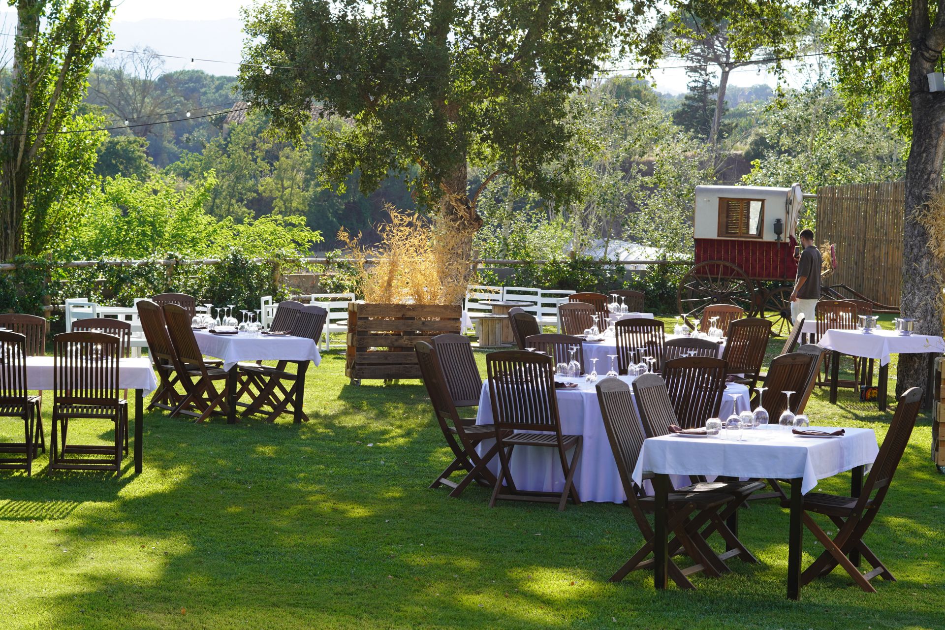 Jardín de Can Casellas preparado para una celebración